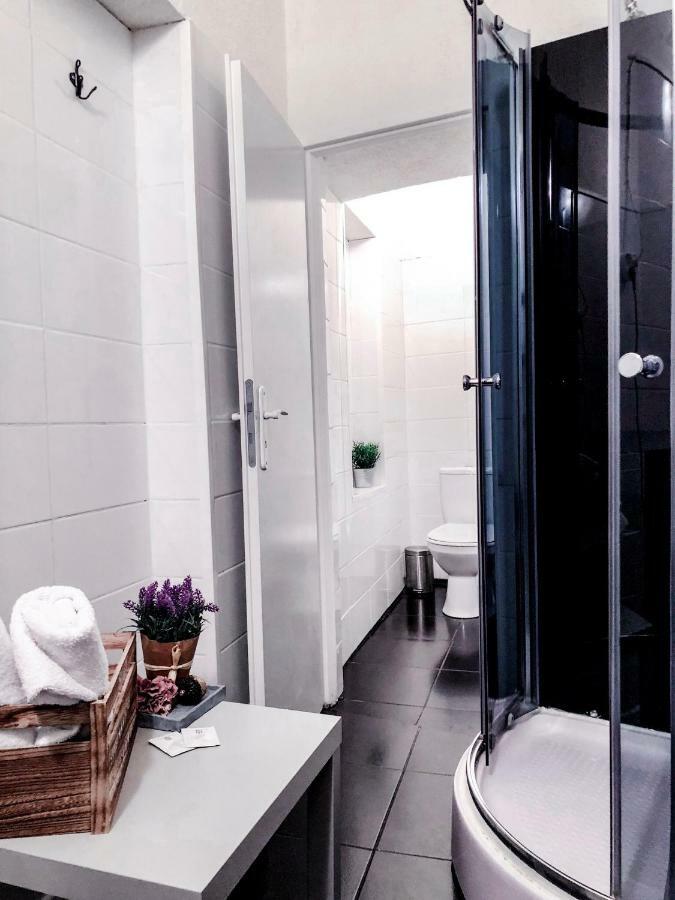 Avocado Apartment براغ المظهر الخارجي الصورة